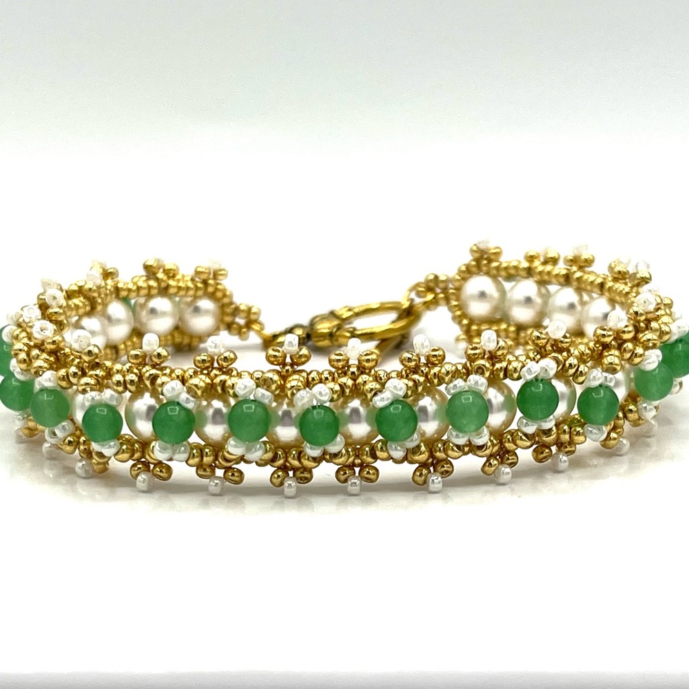 HAND CRAFTED Swarovski Pearl and Jade Party Bracelet - Picture 3 of 10